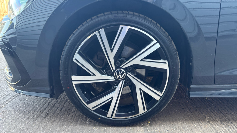 Volkswagen Golf 1.5 TSI R-Line 5dr Petrol Hatchback